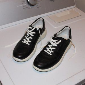 Ecco Women's Soft 7 Sneaker Shoes - Size 10